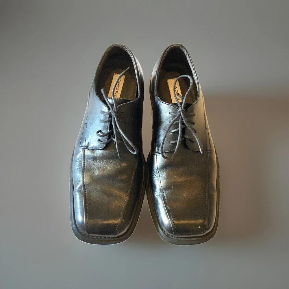 Concept By Claiborne Mens Black Leather Loafers Size 10 1/2